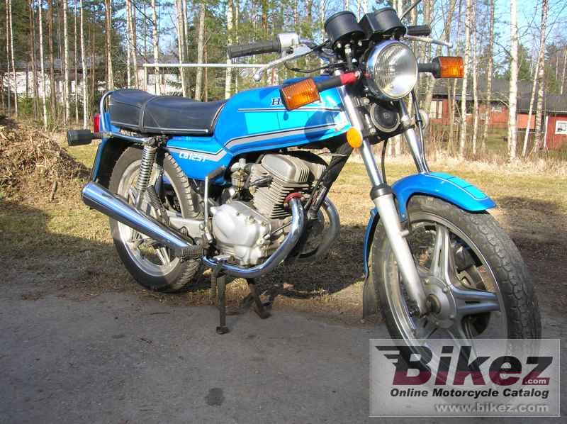 Big nymous user. cb 125 t 2 picture and wallpaper from Bikez.com